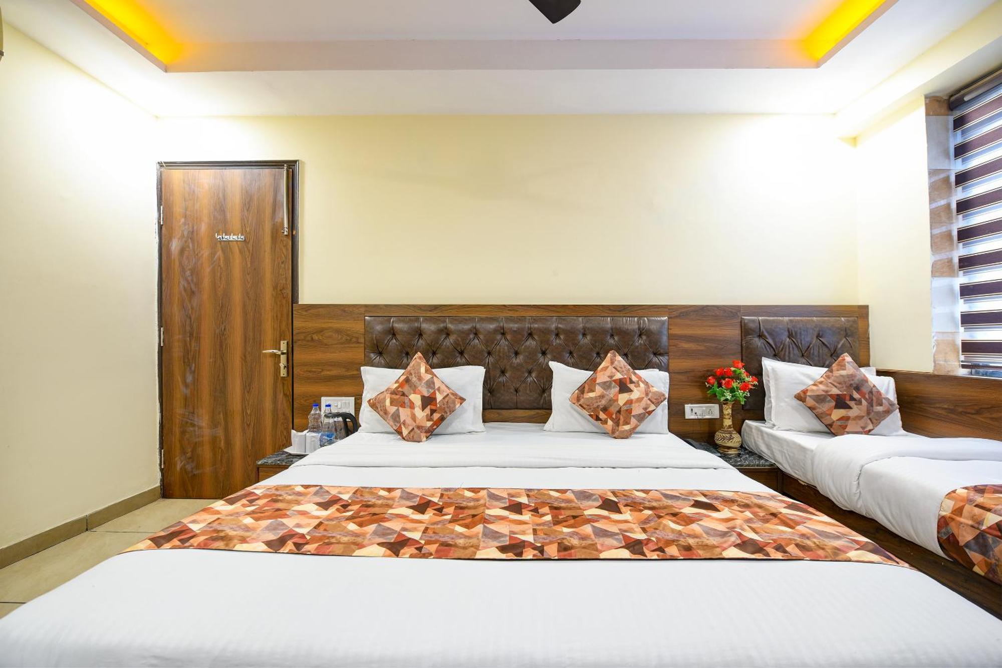 ניו דלהי Hotel Le Grand - Walk-In From Rk Ashram Metro Station מראה חיצוני תמונה
