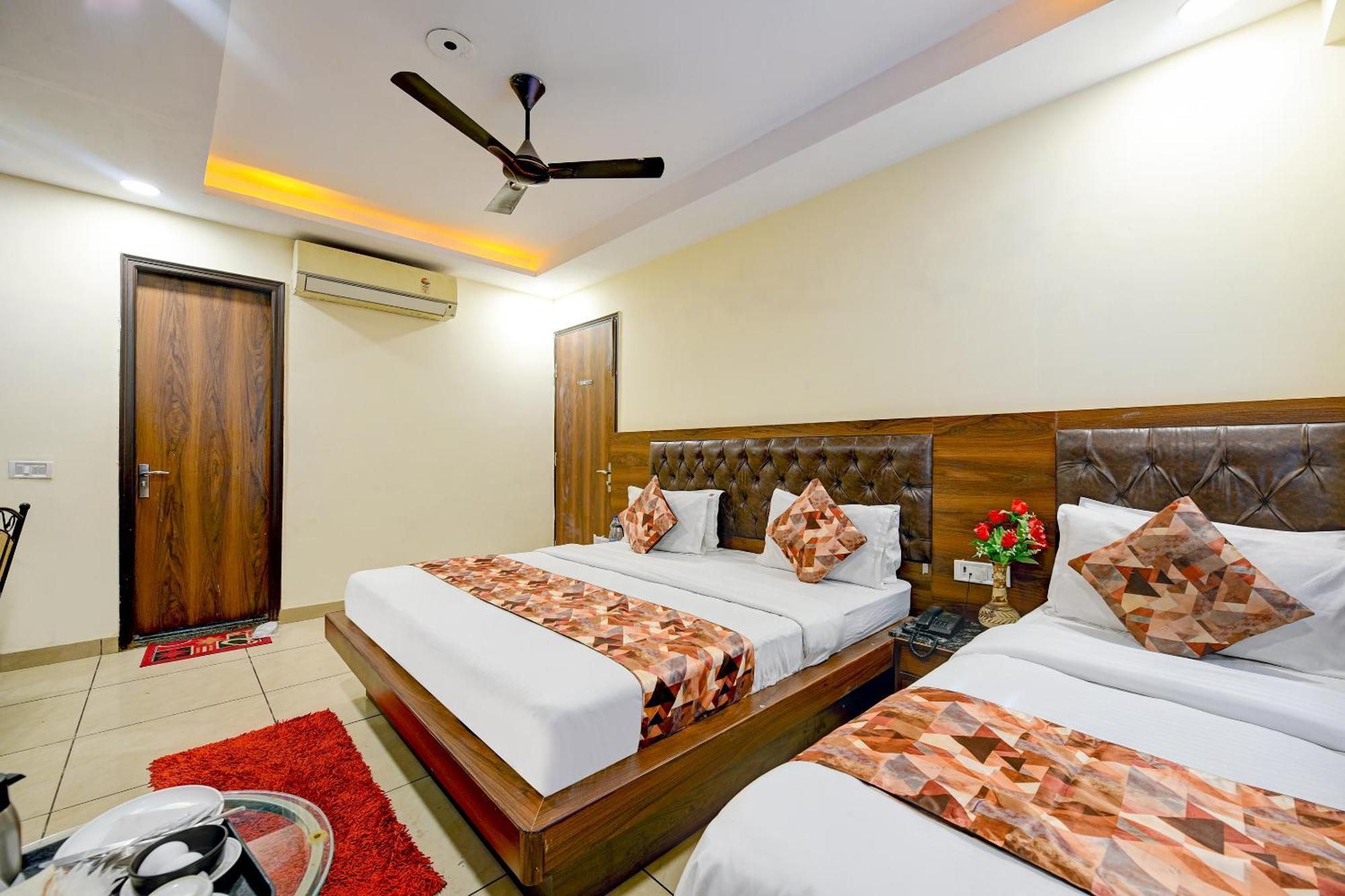 ניו דלהי Hotel Le Grand - Walk-In From Rk Ashram Metro Station מראה חיצוני תמונה