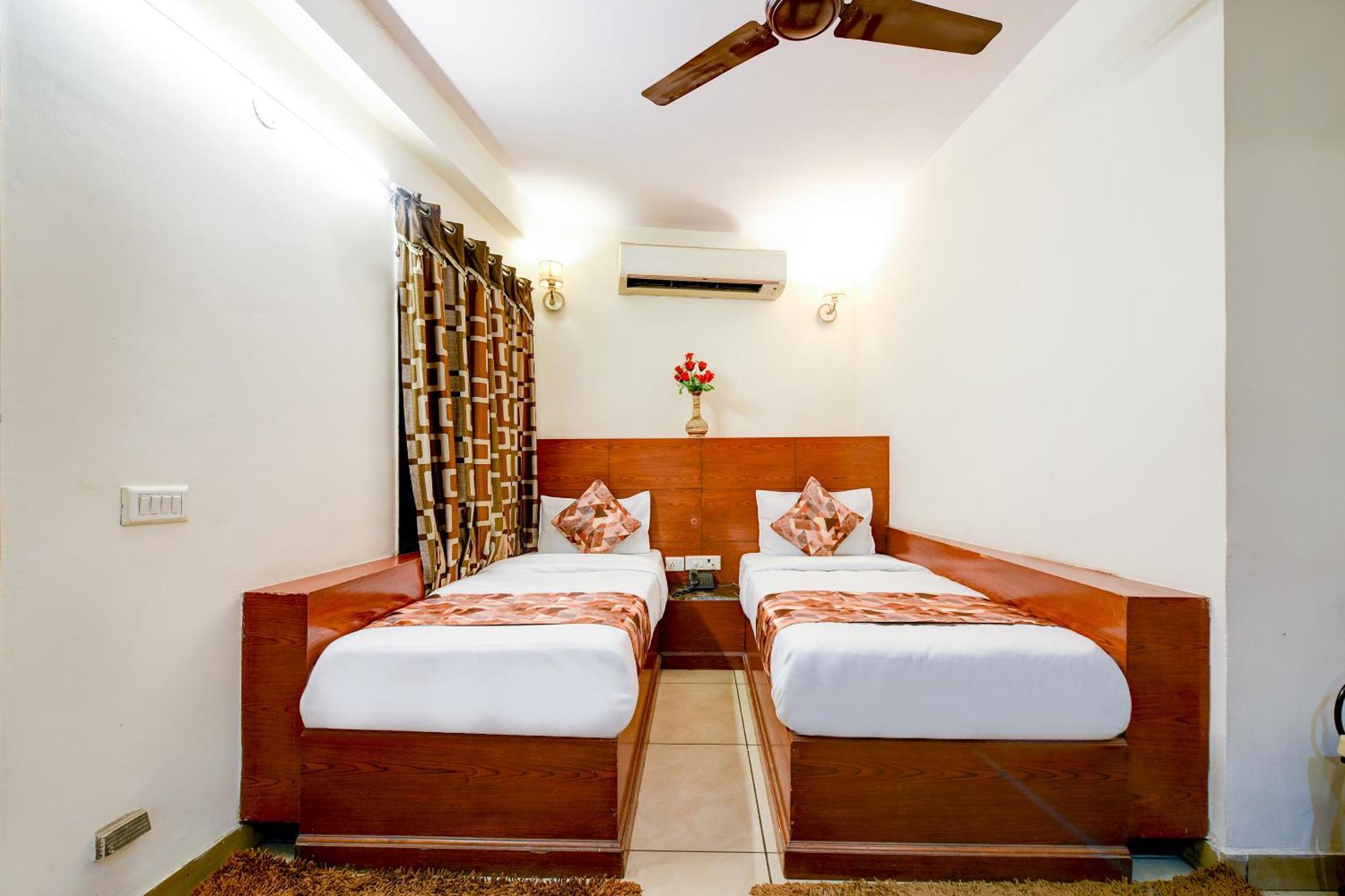 ניו דלהי Hotel Le Grand - Walk-In From Rk Ashram Metro Station מראה חיצוני תמונה