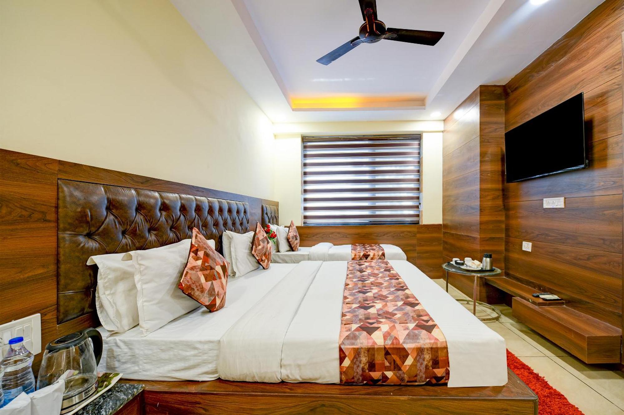 ניו דלהי Hotel Le Grand - Walk-In From Rk Ashram Metro Station מראה חיצוני תמונה